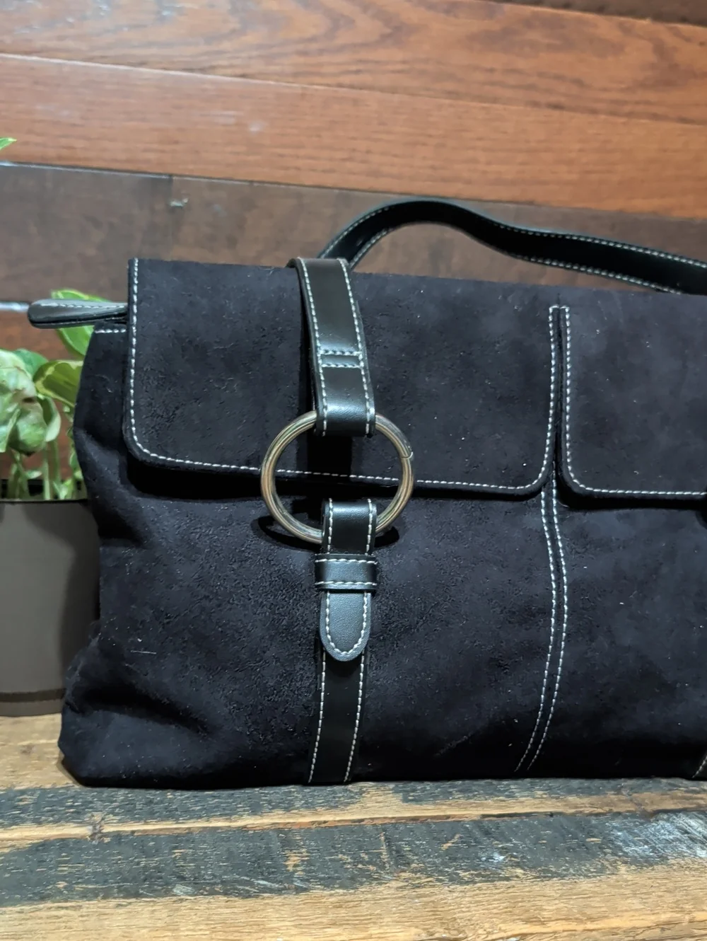 No Brand Tag Black Faux Suede Ring-Accent Shoulder Bag
